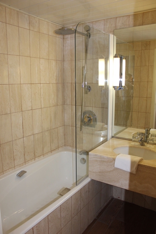 Imagen de la habitación del Hotel Carlton, Lille. Foto 5