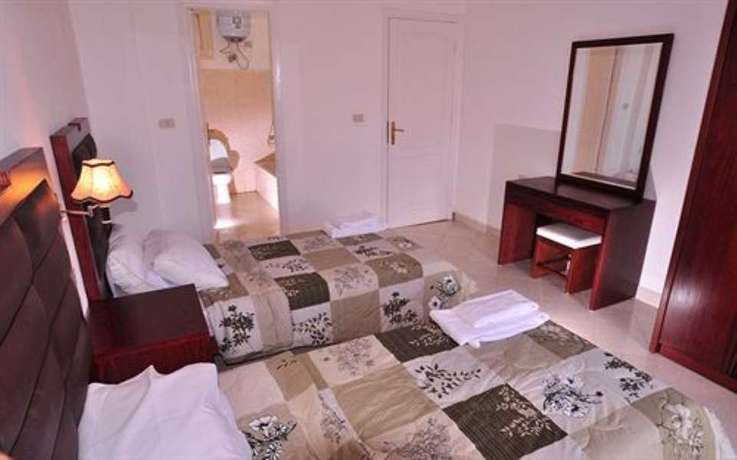 Imagen de la habitación del Hotel Carlton Luxury Resort. Foto 5