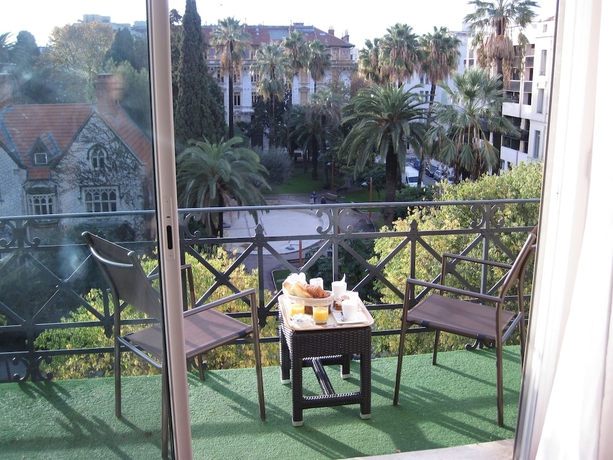 Imagen de la habitación del Hotel Carlton Nice. Foto 16