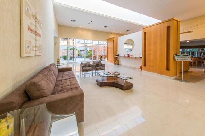 Imagen de los interiores del Hotel Carlton Plaza Baob&aacute;. Foto 19