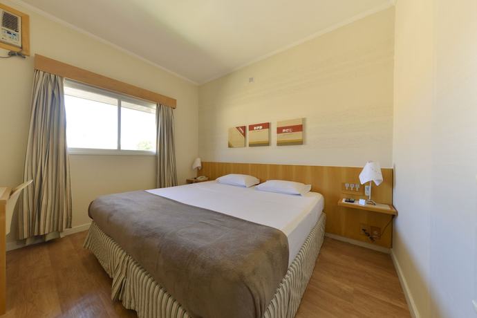 Imagen de la habitación del Hotel Carlton Plaza Baob&aacute;. Foto 5