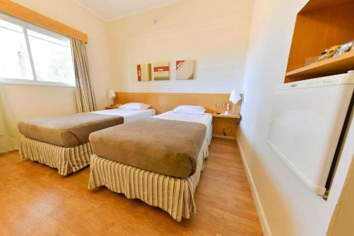 Imagen de la habitación del Hotel Carlton Plaza Baob&aacute;. Foto 10