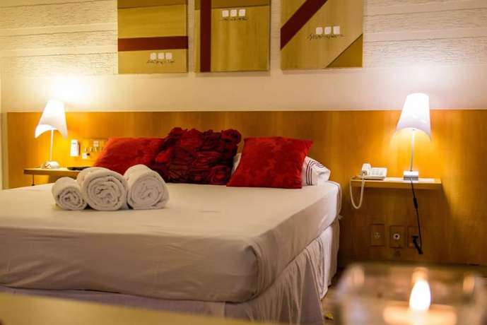 Imagen de la habitación del Hotel Carlton Plaza Baob&aacute;. Foto 18