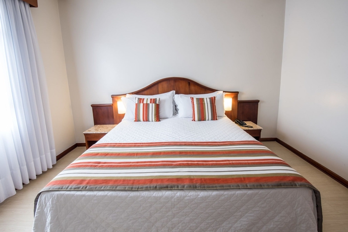 Imagen de la habitación del Hotel Carlton Plaza. Foto 3
