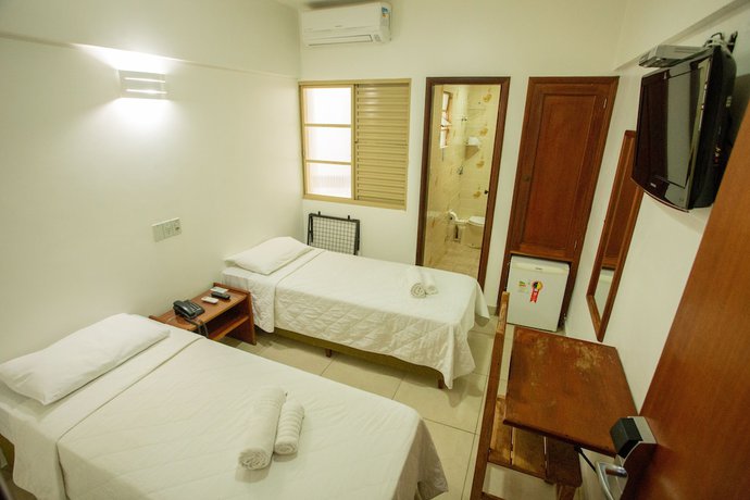 Imagen de la habitación del Hotel Carlton Plaza Torre. Foto 12