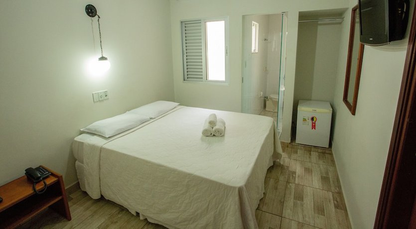 Imagen de la habitación del Hotel Carlton Plaza Torre. Foto 13