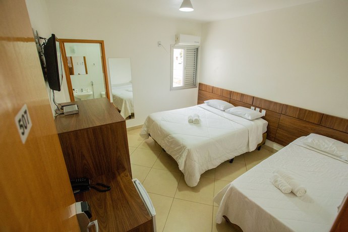 Imagen de la habitación del Hotel Carlton Plaza Torre. Foto 14