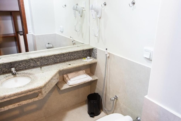 Imagen de la habitación del Hotel Carlton Plaza Uberl&acirc;ndia. Foto 8