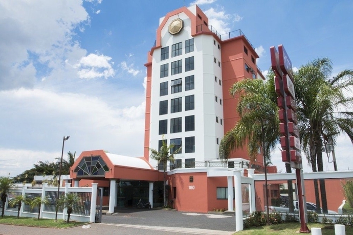 Imagen general del Hotel Carlton Plaza Uberl&acirc;ndia. Foto 1