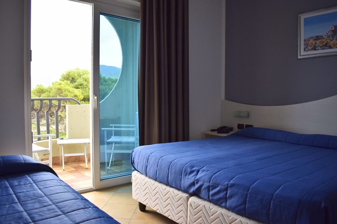 Imagen de la habitación del Hotel Carlton Riviera. Foto 5