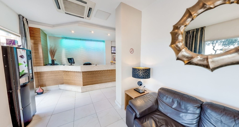 Imagen de los interiores del Hotel Carlton, Sliema. Foto 13
