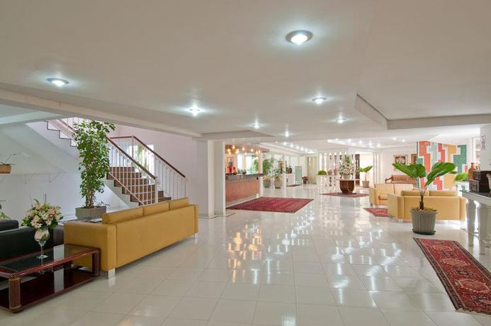Imagen general del Hotel Carlton Su&iacute;tes Limeira. Foto 14