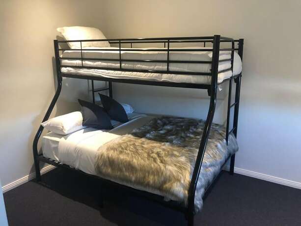 Imagen general del Hotel Carlton Suites, Goulburn. Foto 7