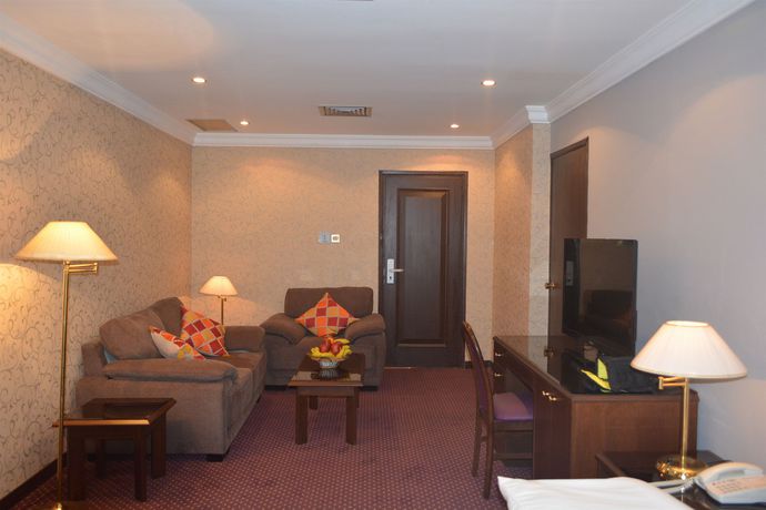 Imagen de la habitación del Hotel Carlton Tower Kuwait. Foto 8