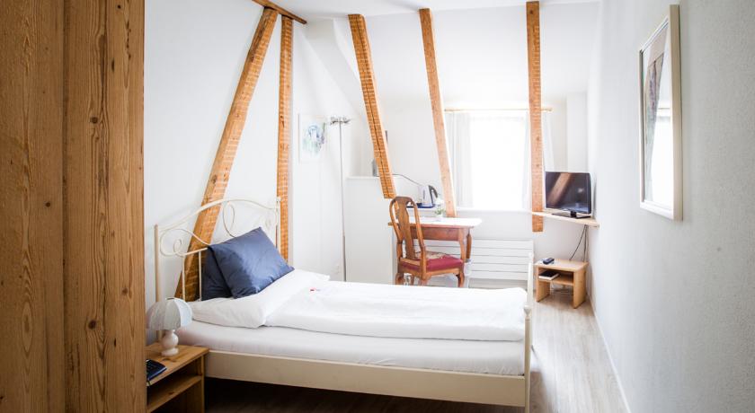 Imagen de la habitación del Hotel Carlton-Europe Vintage Adults. Foto 4