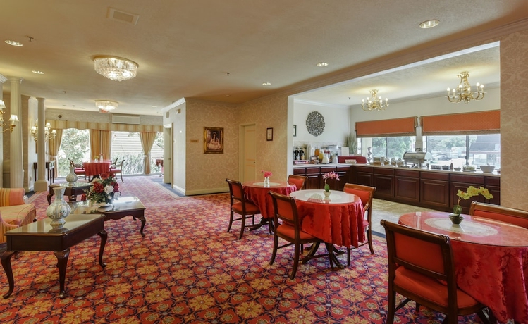 Imagen del bar/restaurante del Hotel Carlyle. Foto 2