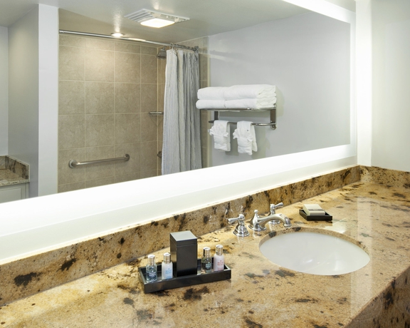 Imagen de la habitación del Hotel Carlyle Inn. Foto 10