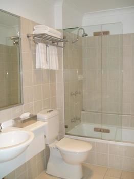 Imagen de la habitación del Hotel Carlyle Suites and Apartments. Foto 4