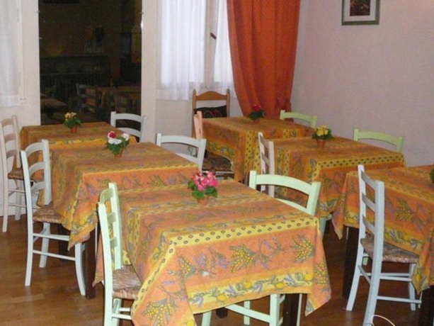 Imagen general del Hotel Carlyna. Foto 3