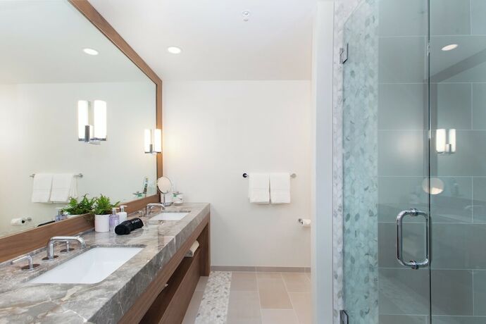 Imagen de la habitación del Hotel Carmel Beach. Foto 16