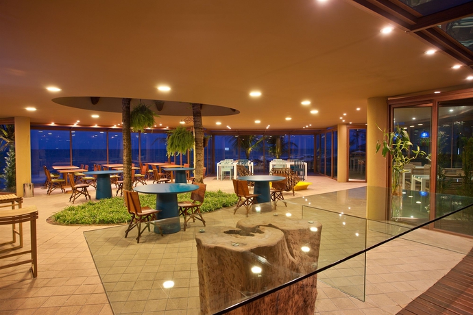 Imagen del bar/restaurante del Hotel Carmel Charme Resort. Foto 2