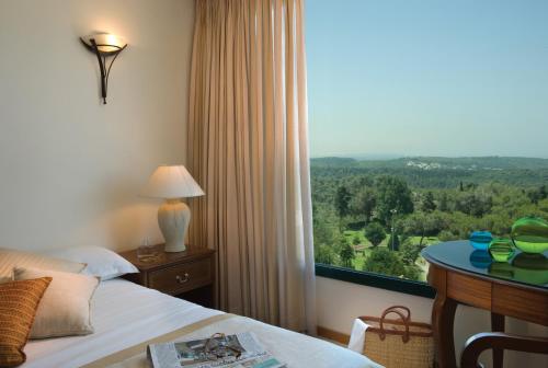 Imagen de la habitación del Hotel Carmel Forest Spa Resort by Isrotel Exclusive Collection. Foto 6