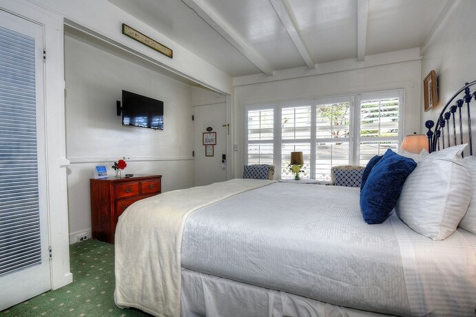 Imagen general del Hotel Carmel Green Lantern Inn. Foto 7