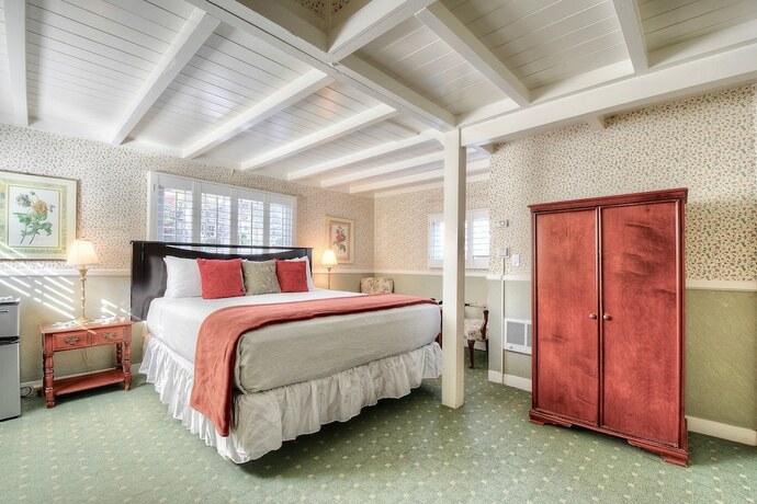 Imagen de la habitación del Hotel Carmel Green Lantern Inn. Foto 17