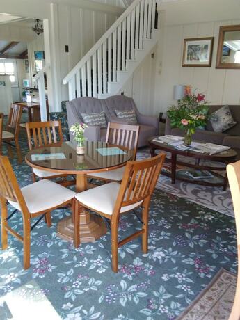 Imagen general del Hotel Carmel Green Lantern Inn. Foto 10