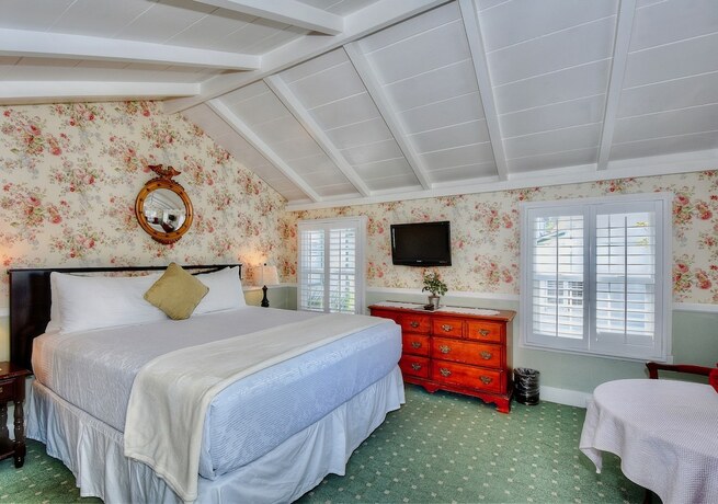 Imagen general del Hotel Carmel Green Lantern Inn. Foto 11