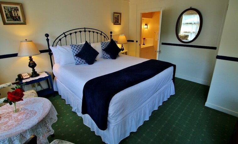 Imagen de la habitación del Hotel Carmel Green Lantern Inn. Foto 20