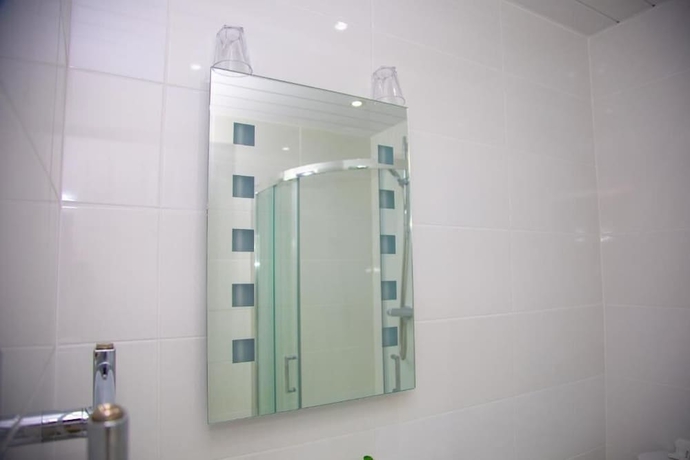 Imagen de la habitación del Hotel Carmel House. Foto 7