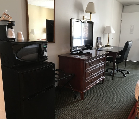 Imagen de la habitación del Hotel Carmel Inn and Suites, Thibodaux. Foto 2