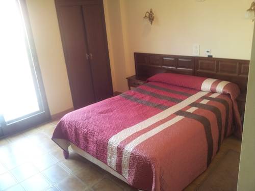Imagen de la habitación del Hotel Carmen, Bembibre. Foto 3