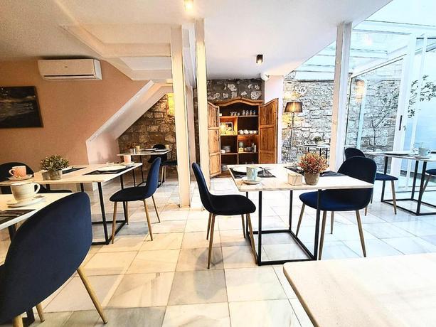 Imagen del bar/restaurante del Hotel Carmen Boutique. Foto 4