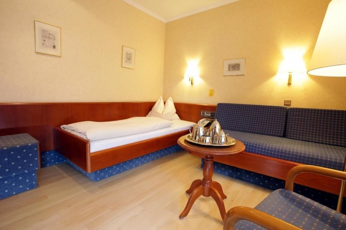 Imagen de la habitación del Hotel Carmen, Munich. Foto 4