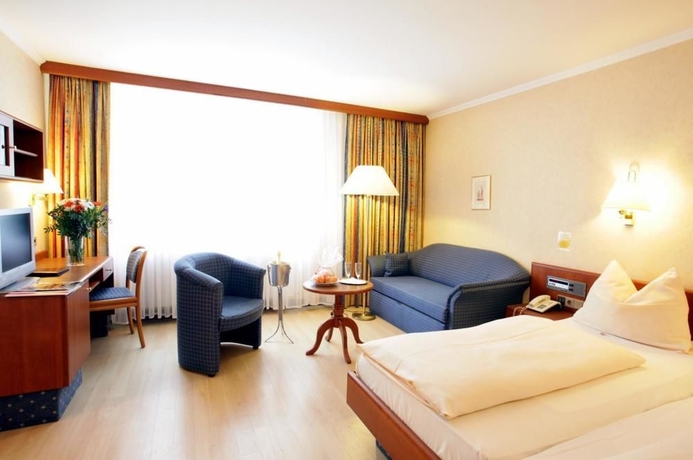 Imagen de la habitación del Hotel Carmen, Munich. Foto 5