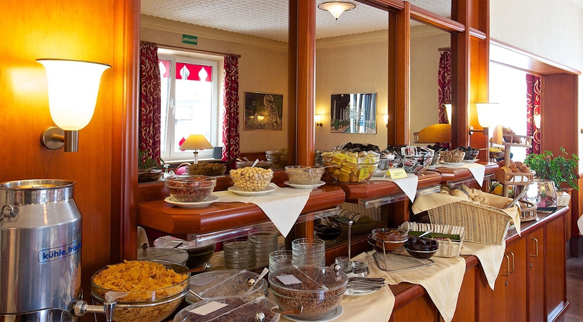 Imagen del bar/restaurante del Hotel Carmen, Munich. Foto 3