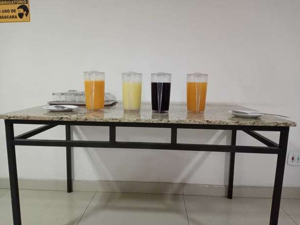 Imagen del bar/restaurante del Hotel Carmen Palace. Foto 2