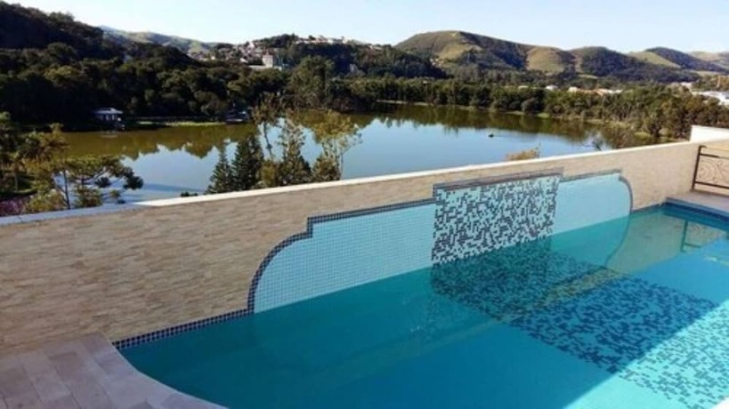 Imagen de la piscina del Hotel Carmen Palace. Foto 19