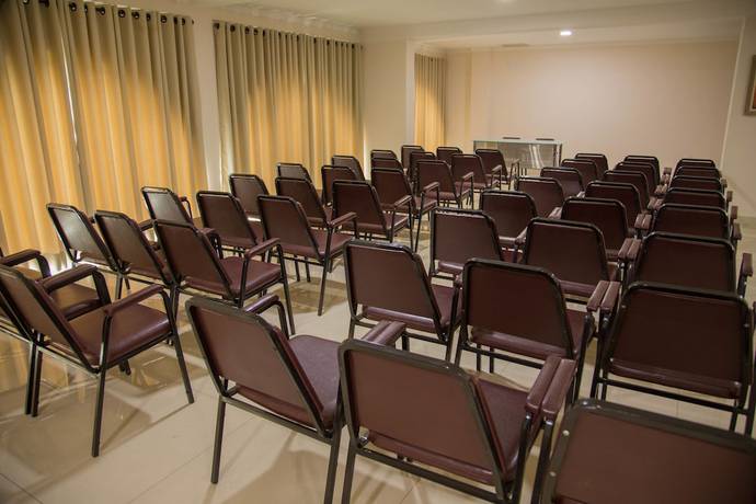 Imagen de los interiores del Hotel Carmen Palace. Foto 17