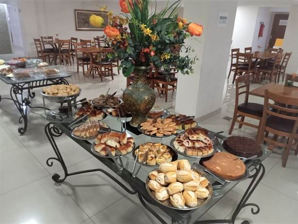 Imagen del bar/restaurante del Hotel Carmen Palace. Foto 5