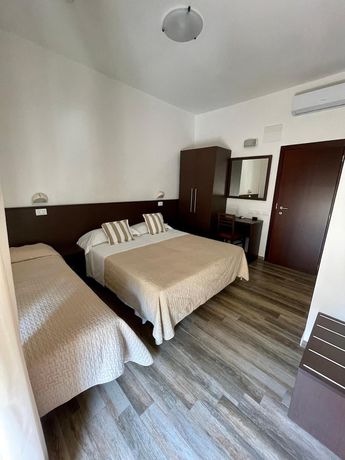 Imagen de la habitación del Hotel Carmen, Riccione. Foto 5