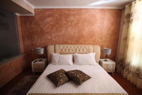 Imagen general del Hotel Carmen, Shkoder. Foto 3