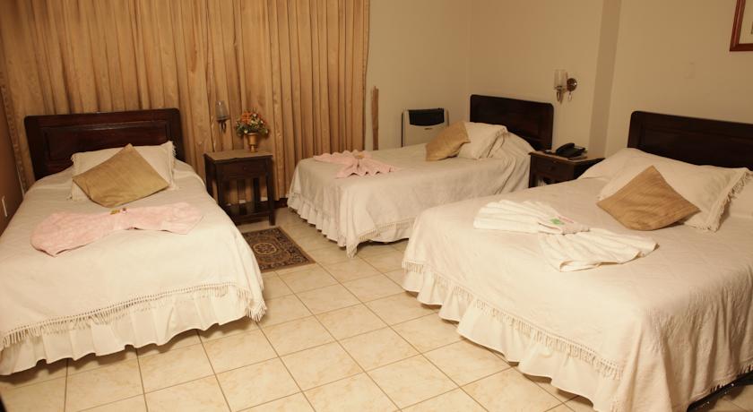 Imagen de la habitación del Hotel Carmen, Tarija. Foto 2