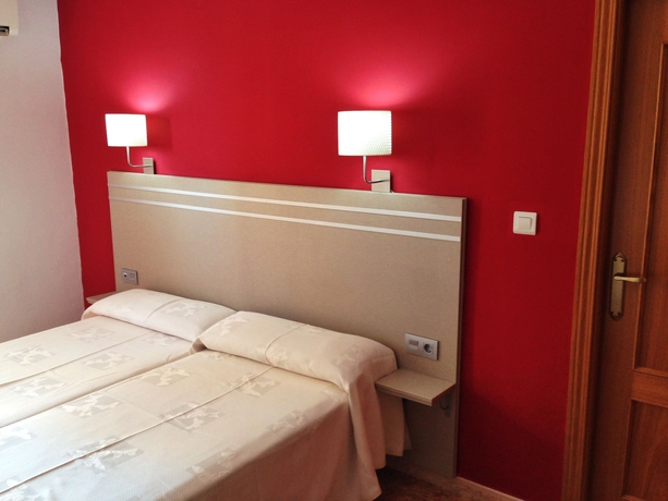 Imagen de la habitación del Hotel Carmen Teresa. Foto 11