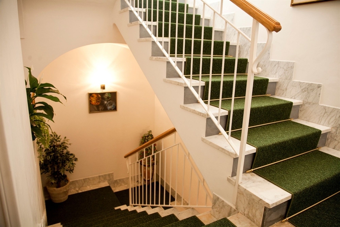 Imagen de los interiores del Hotel Carmencita. Foto 7