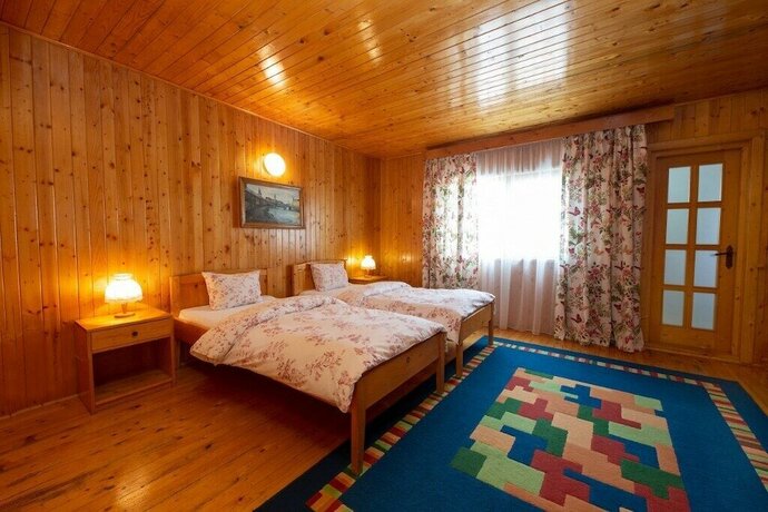 Imagen de la habitación del Hotel Carmi House. Foto 5