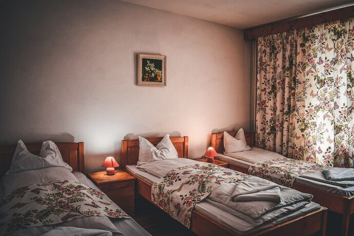 Imagen de la habitación del Hotel Carmi House. Foto 8