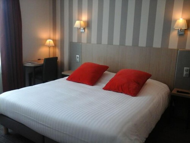 Imagen de la habitación del Hotel Carmin. Foto 3